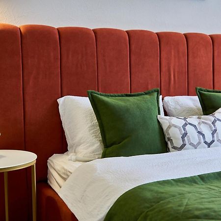 Best Apartments On Kyryla & Mefodia Mukacheve Luaran gambar