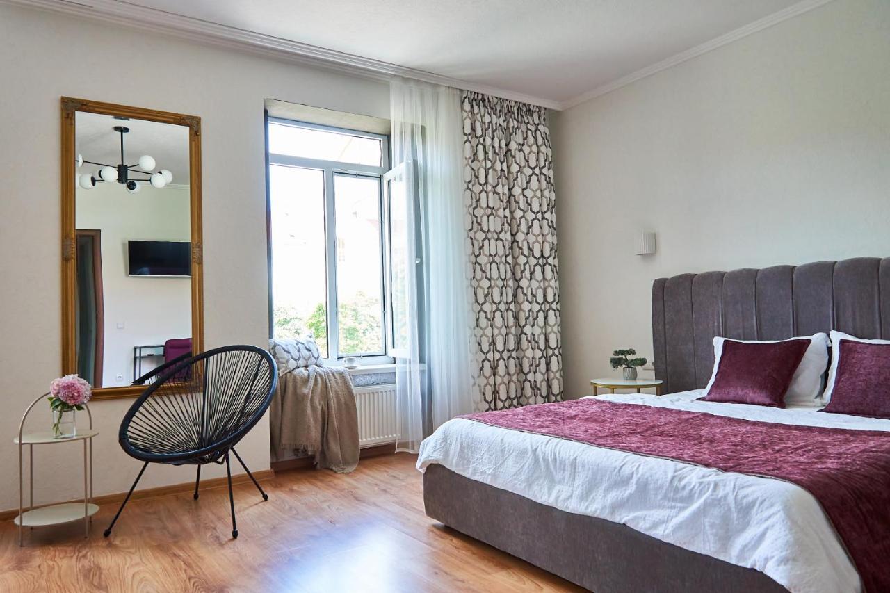Best Apartments On Kyryla & Mefodia Mukacheve Luaran gambar