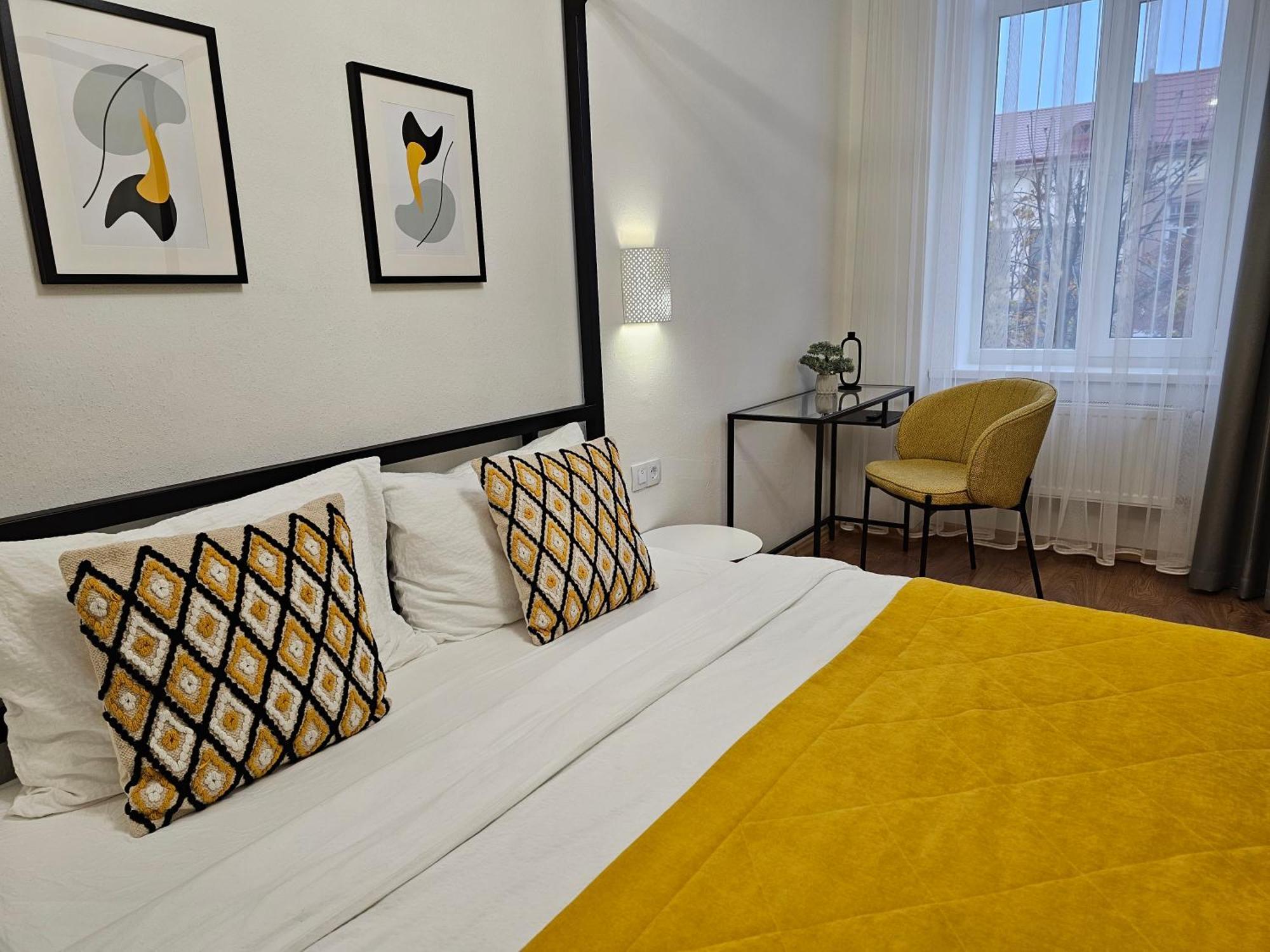 Best Apartments On Kyryla & Mefodia Mukacheve Luaran gambar
